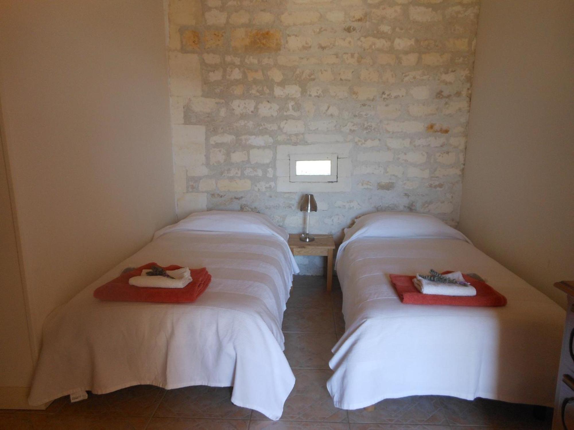 Bed and Breakfast La Cour Des Cloches Mainxe Exterior foto