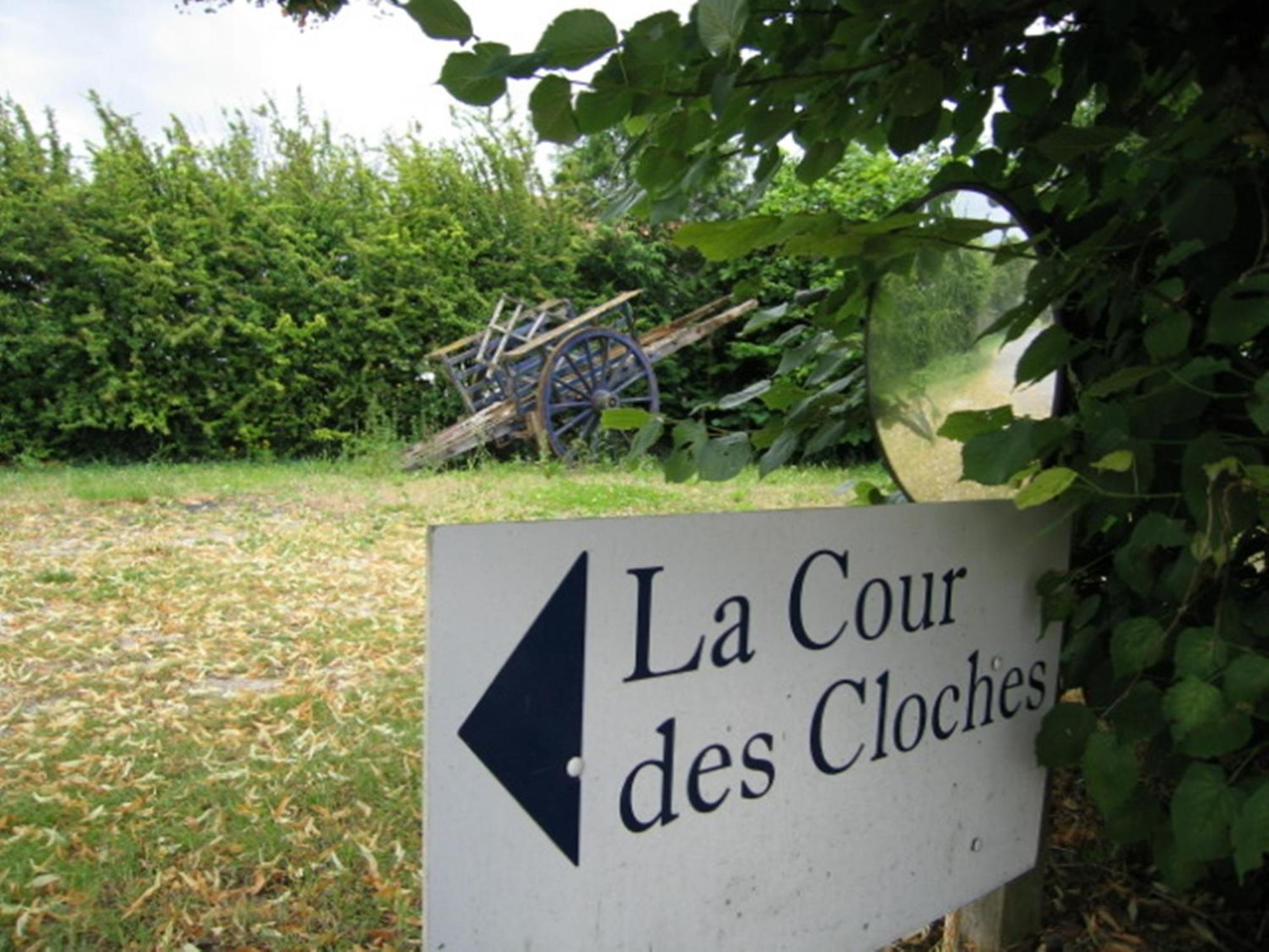 Bed and Breakfast La Cour Des Cloches Mainxe Exterior foto